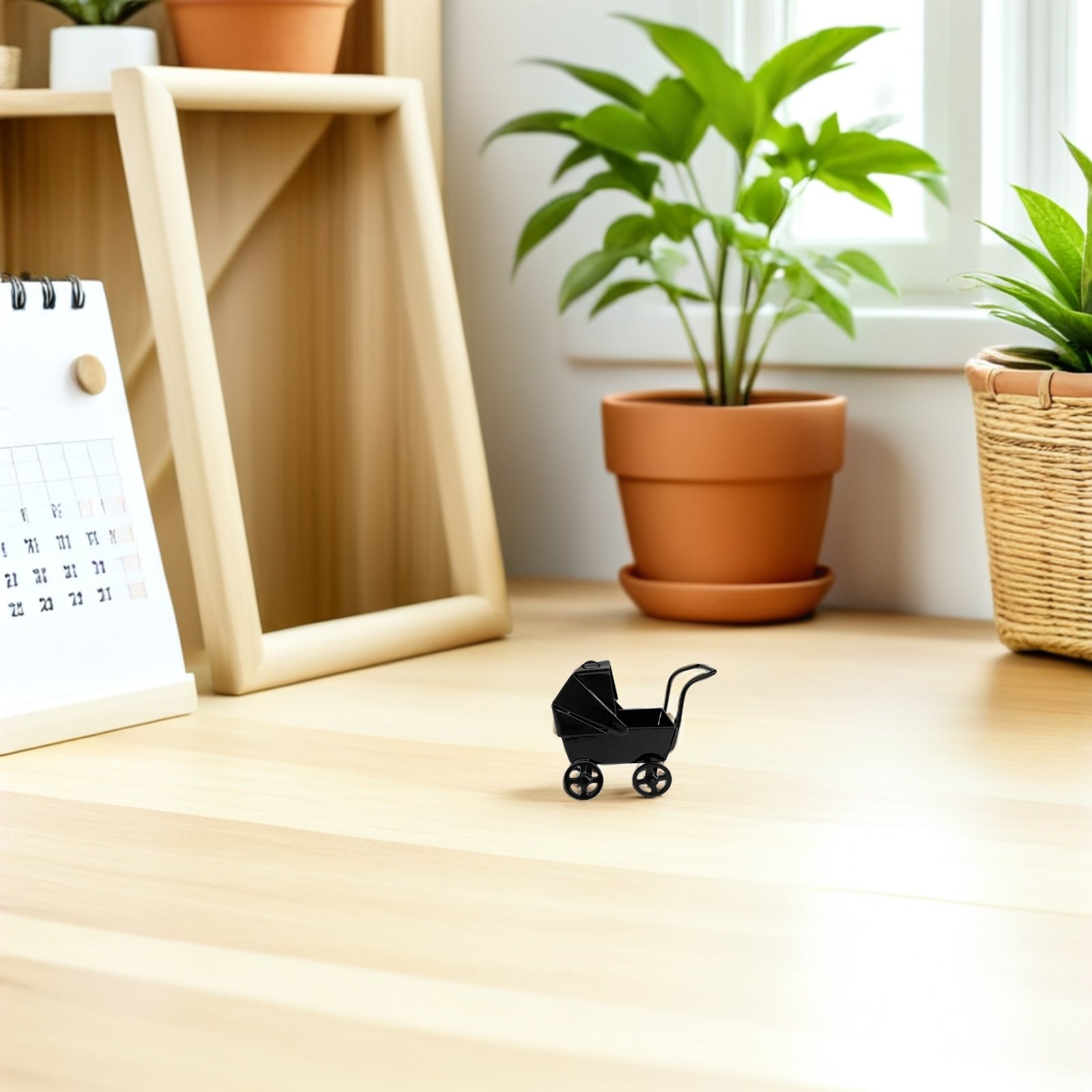 Baby Nursery Vintage - Carrozzina per Bambole in Miniatura in